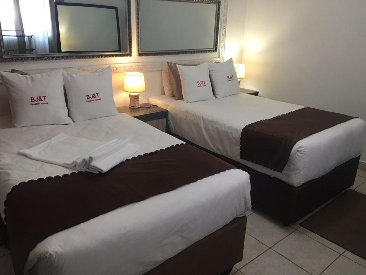 Bj&T Vacation Homes Касане Экстерьер фото
