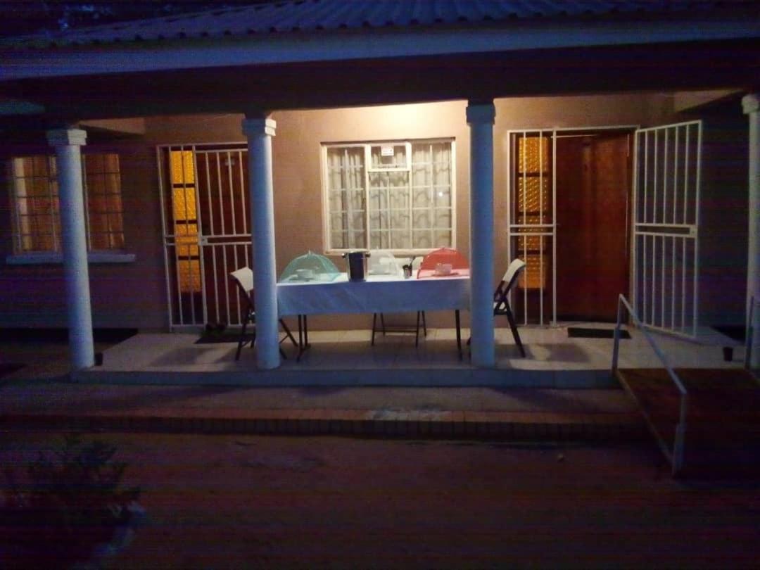Bj&T Vacation Homes Касане Экстерьер фото